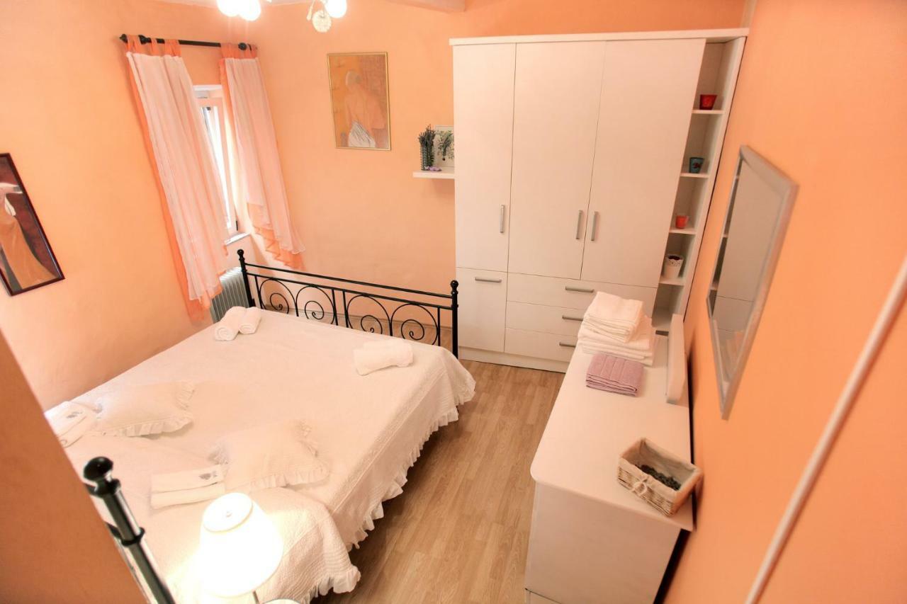 Phaedra Apartment Trogir Eksteriør bilde